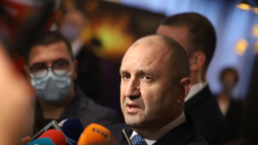 Радев: Посещението на Петков в РС Македония беше прибързано