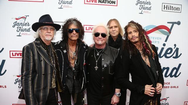 „Aeросмит” отлагат европейското си турне през 2022 година