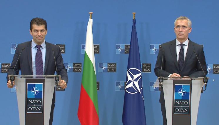 Кирил Петков НАТО - Петков обсъди с генералния секретар на НАТО случващото се на украинската граница