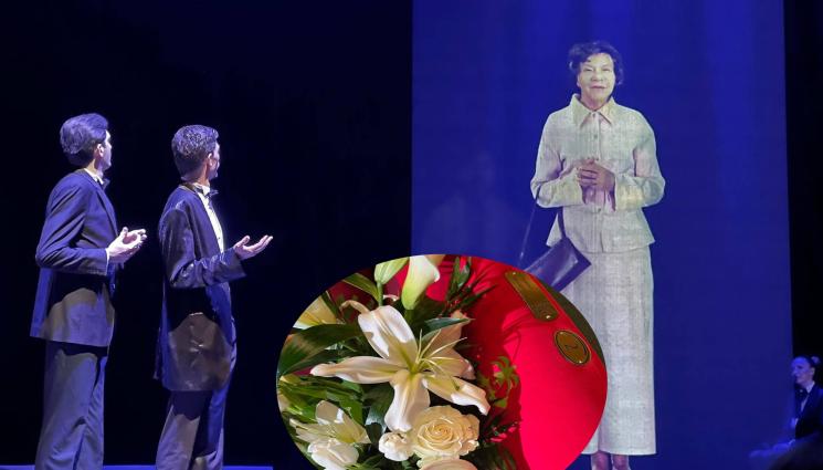 стоянка мутафова - Стояна оживя на сцената за 100-тната си годишнина в Сатирата (СНИМКИ+ВИДЕО)