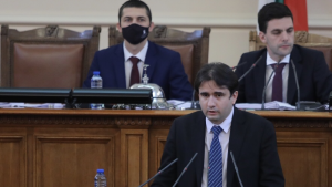 Министърът на електронното управление Божидар Божанов свиква утре 5 май