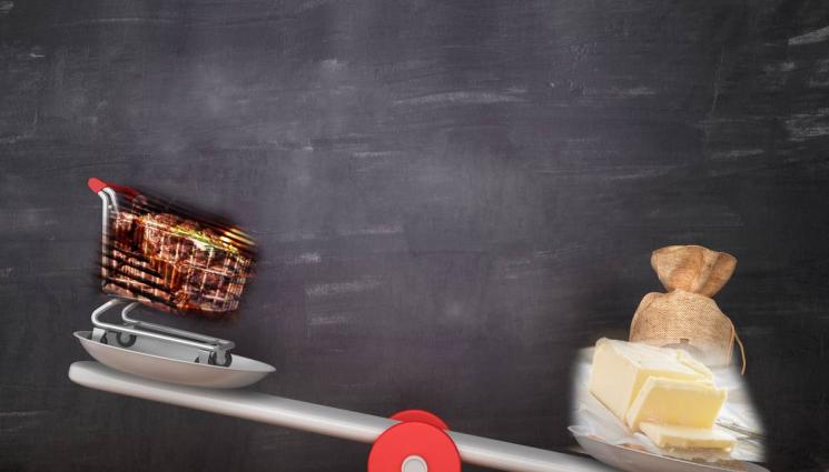 масло и пържоли - Маслото по-скъпо от пържолата, продават го от 6 до 12 лева за пакетче