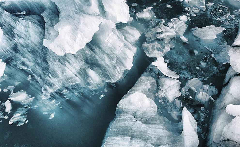 Голям айсберг се откъсна от шелфовия ледник Бранд в Антарктика,
