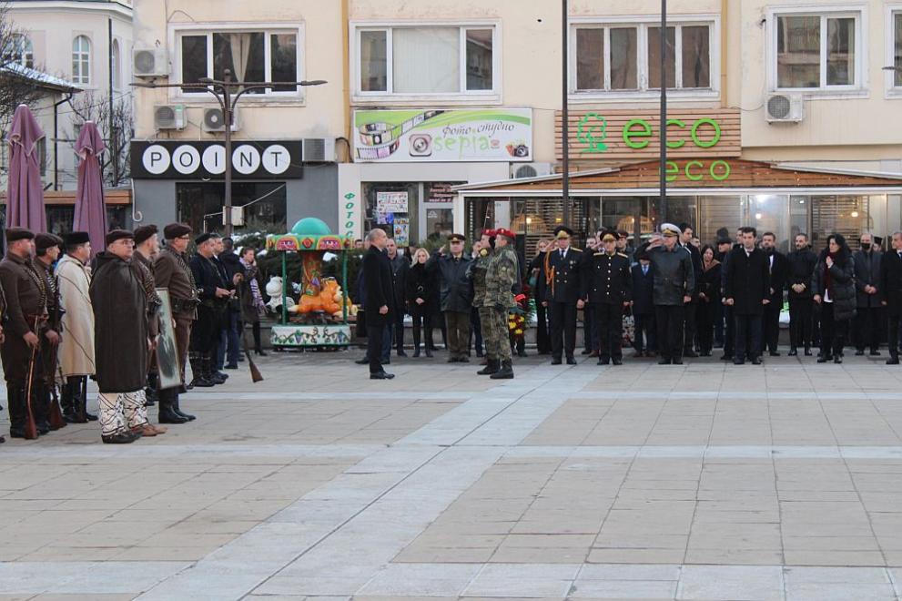  Кирил Петков и Румен Радев в Благоевград за честванията за Гоце Делчев 