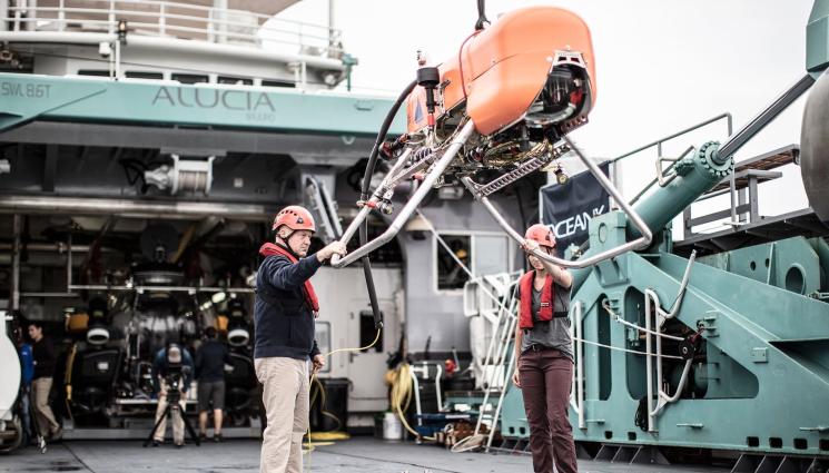 Уикенд - УИКЕНД: НАСА щурмува океана с Орфей