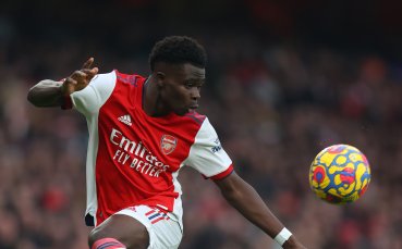 Младата звезда на Арсенал Букайо Сака е трансферна цел на