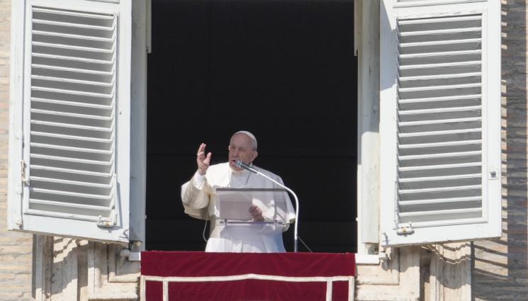 Папа Франциск - Папа Франциск осъди преднамереното осакатяване на жени и трафика им с цел проституция