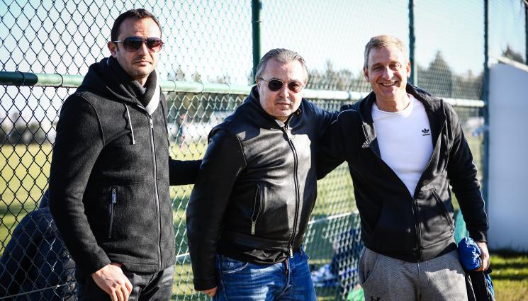 Национален отбор - Трагедия в семейството на националния селекционер, COVID-19 му отне близък човек, той изкарал 23 дни на легло