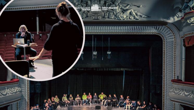 постановка - Сашо Морфов поставя Антигона на сцена в Плевенския театър