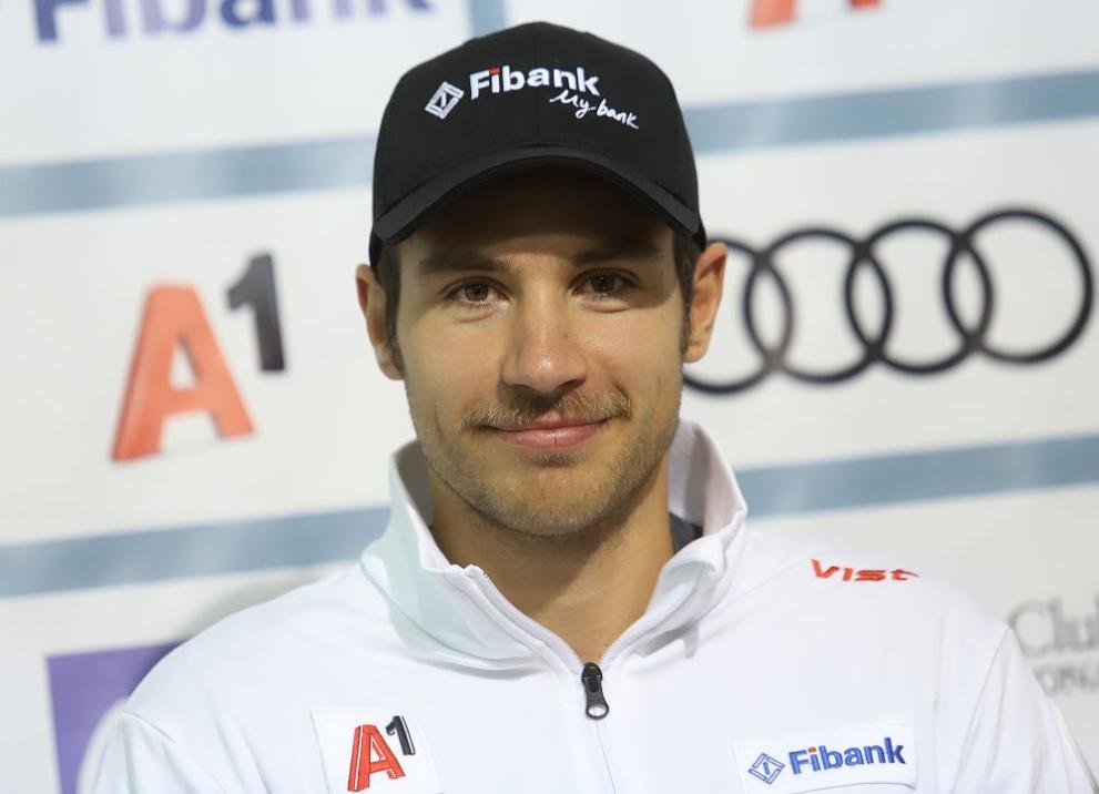 Българският сноубордист Радослав Янков се класира за осминафиналите на паралелния