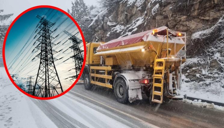 зимна обстановка - Усложнена зимна обстановка в страната: Затворени пътища и проходи, редица населени места без ток