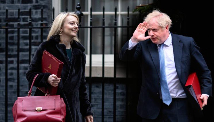 тръс и джонсън - Министърката на външните работи на Великобритания отива при Лавров в Москва, Джонсън заминава за Полша