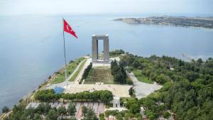 Новият мост над пролива Дарданели в Турция е на 99