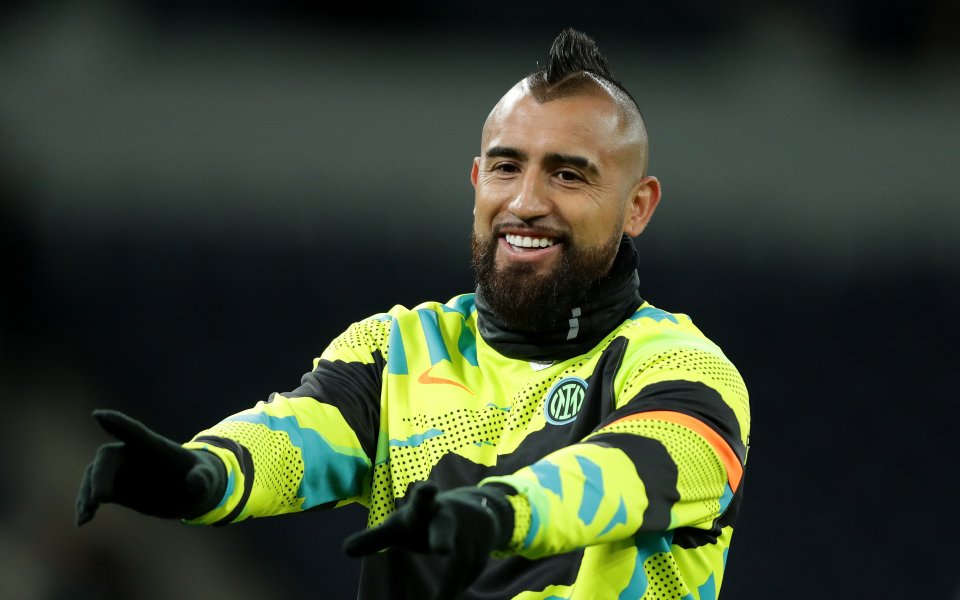 Мениджърът на Тотнъм Антонио Конте обмисля да привлече в Лондон