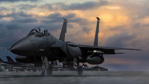 Изтребители F 15 от военновъздушните сили на САЩ пристигнаха на военно