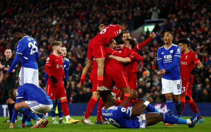 Жота и Ливърпул пропуснаха да разгромят Лестър, Шмайхел с уникален мач