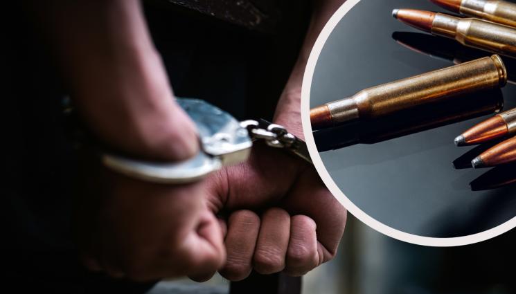 арест белезници - В ПОЛИЦЕЙСКИЯ КАПАН: Арестуваха столичанин, подозиран за наемен убиец