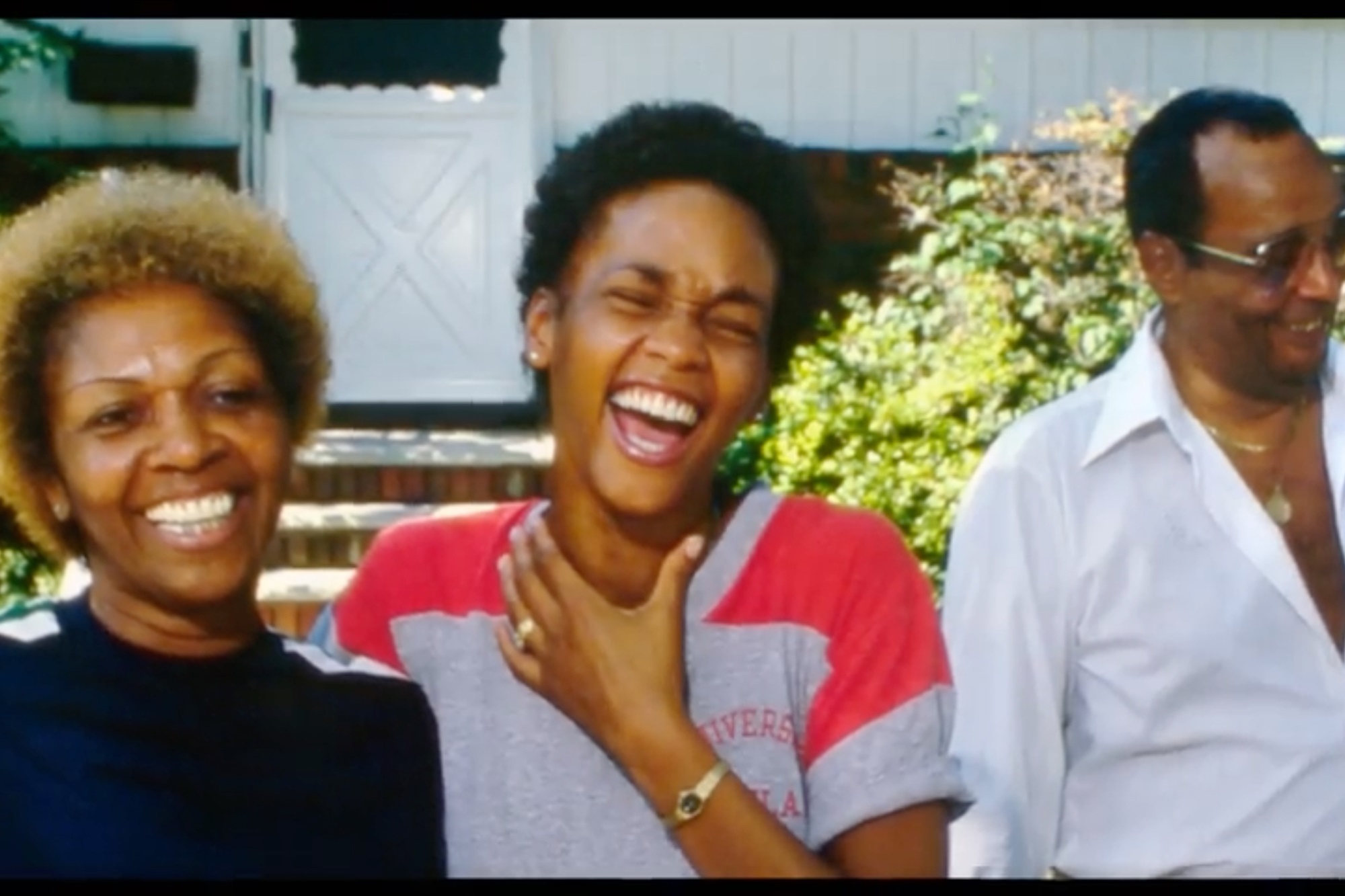 Уитни Хюстън