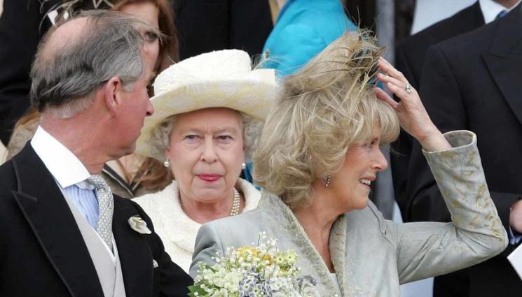 Чарлз и Камила - Принц Чарлз и Камила най-накрая получиха короната