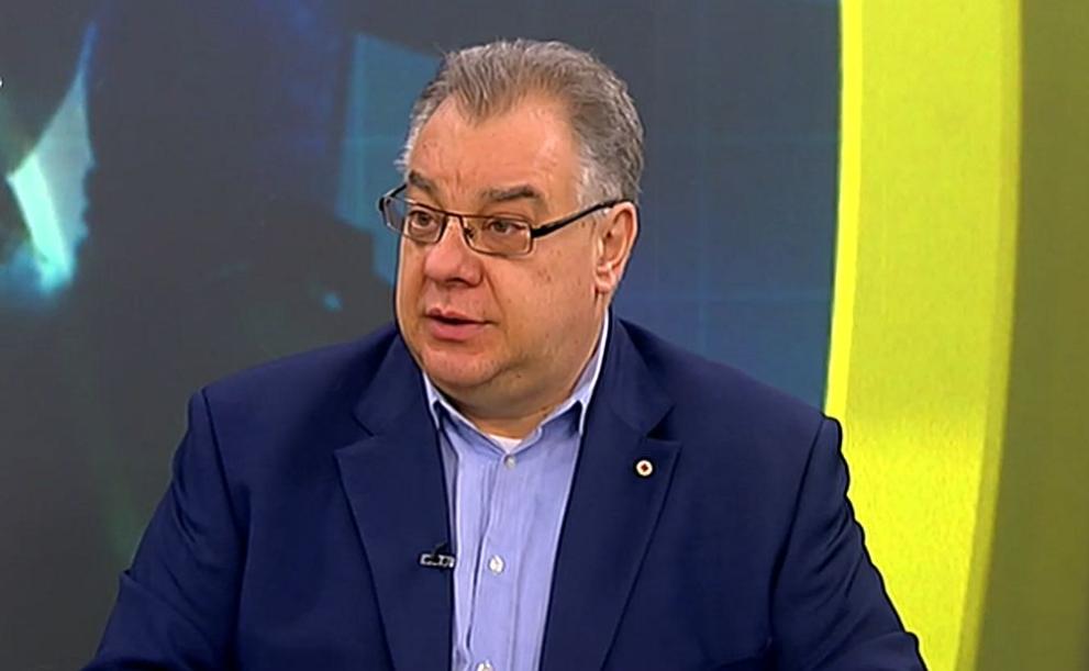 Здравната система е яхната от кърлежи, чиято единствена цел е