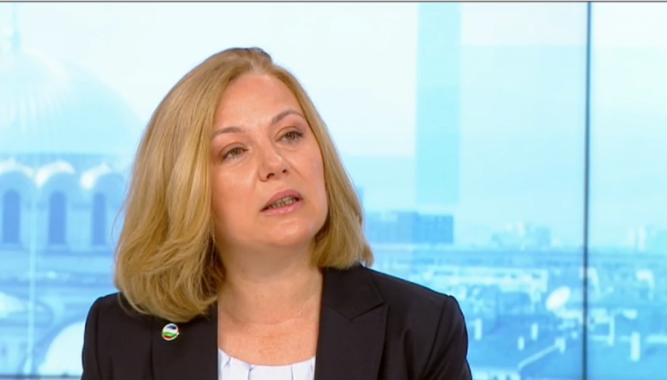 Надежда Йорданова - Правосъдният министър: Най-накрая България има управление, решено да се справи с корупцията