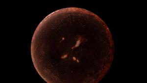 Кадри заснети от сондата Паркър на НАСА разкриха нажежено червено