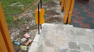 Вандали посегнаха на най новата детска площадка в община Кричим Община