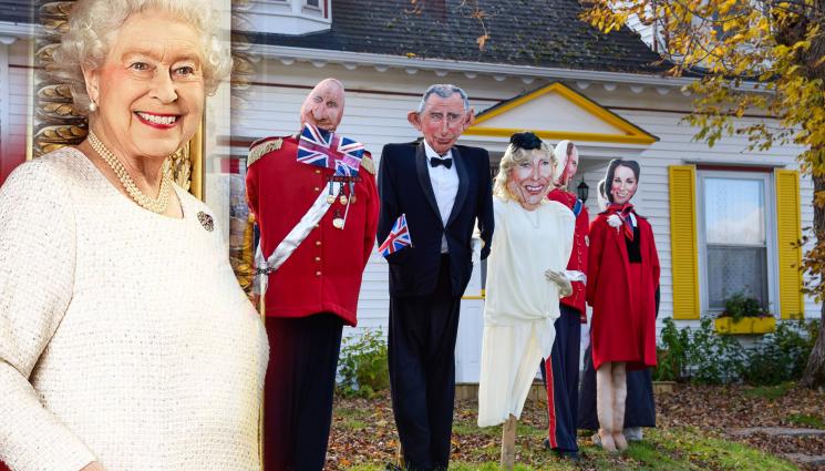 Елизабет Втора - Британската кралица Елизабет Втора дълги години мечтаела да се снима в неприлични пози