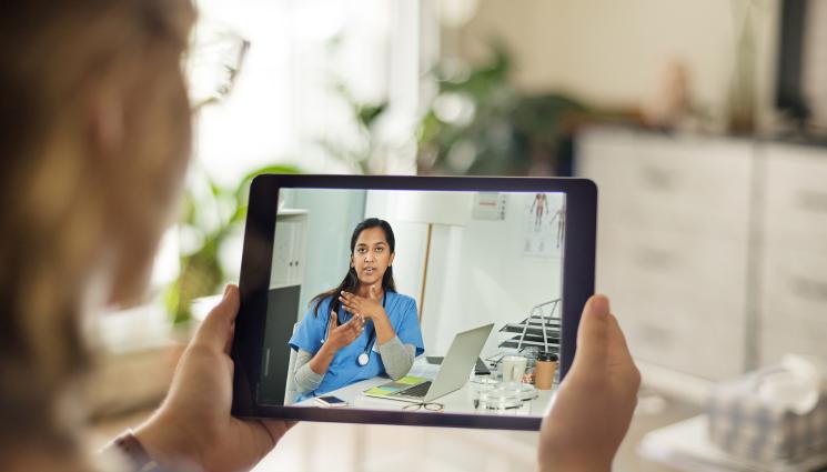 преглед - Лекарите вече преглеждат онлайн и издават амбулаторни листове в електронен формат