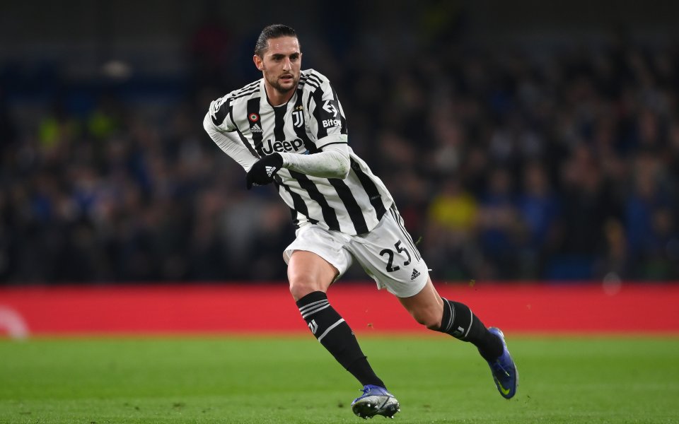 Отборът на Ювентус е готов да изслуша оферти за халфа