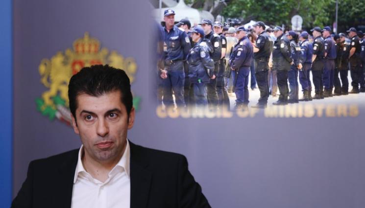 петков - Премиерът след срещата със синдикатите в МВР: Подадохме си ръце, работата ще продължи