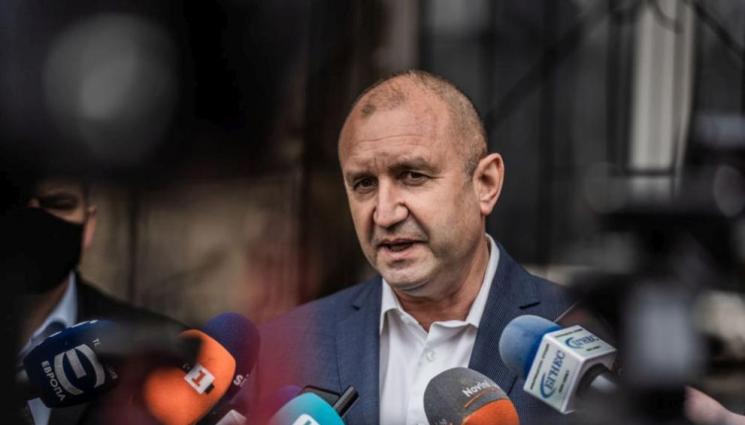 Румен Радев - Радев с критика към властта: Времето за анализи изтече, чакаме резултатите