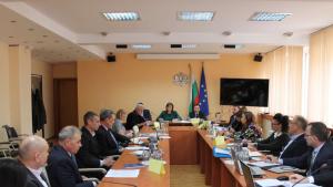 Вицепремиерът и министър на икономиката Корнелия Нинова откри първото заседание
