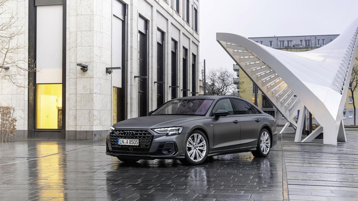 Audi A8 в матов цвят Daytona Grey