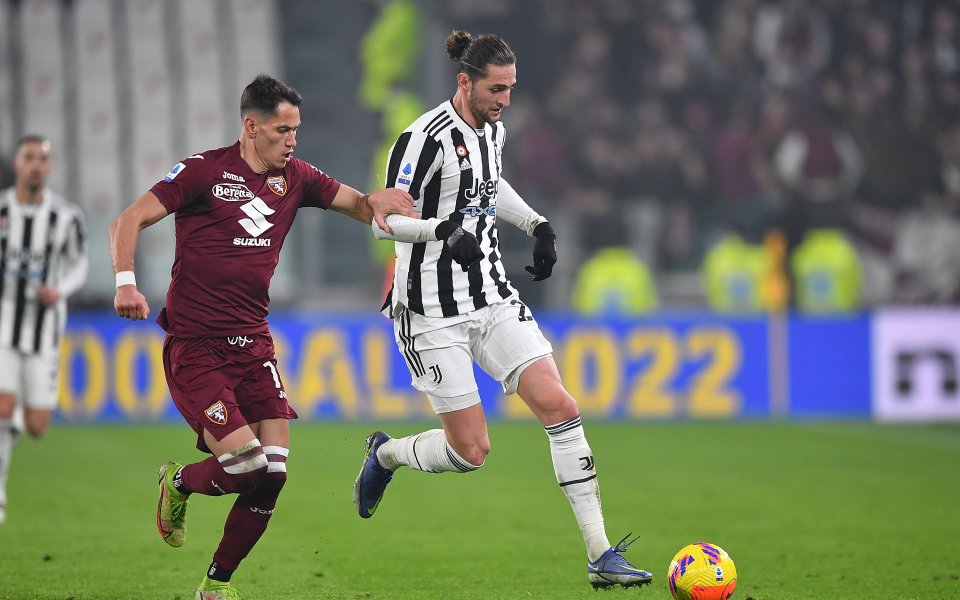 След равенството в дербито на Торино, Ювентус се насочи към