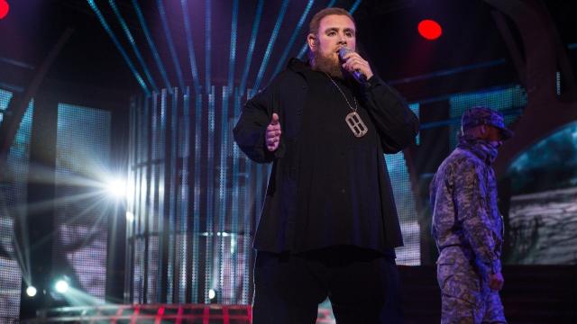 Мариана Попова в образа на Rag’n’Bone Man грабна победата във втория лайв на „Като две капки вода“ (ВИДЕО)