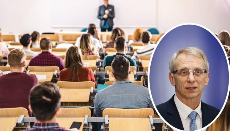 МОН - В 12 БЕЗ 5: МОН обяви промени в предстоящите матури. За първи път зрелостниците ще избират между две теми за писане