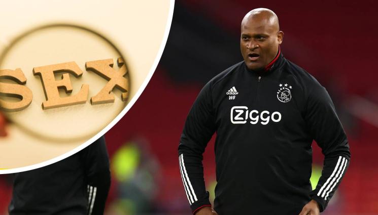 Аякс - Последовател: Помощник-треньорът на Аякс, също като шефа си, пращал срамни съобщения на жена, но остава на поста