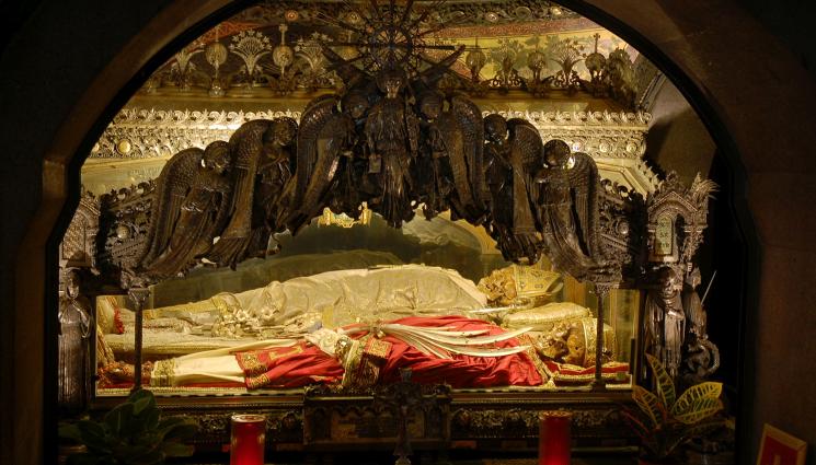 вяра - ВЯРА: Гервасий и Протасий са нетленни вече 1600 г.