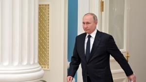 Владимир Путин разпореди руските ядрени сили за сдържане да бъдат