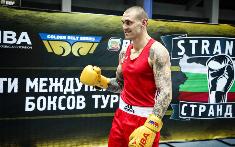 Боксьорът Кристиян Николов отпадна от хърватин на Европейските игри в Краков
