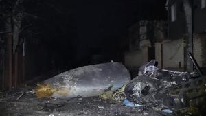 Руска ракета е ударила голям жилищен блок в Киев Министерството