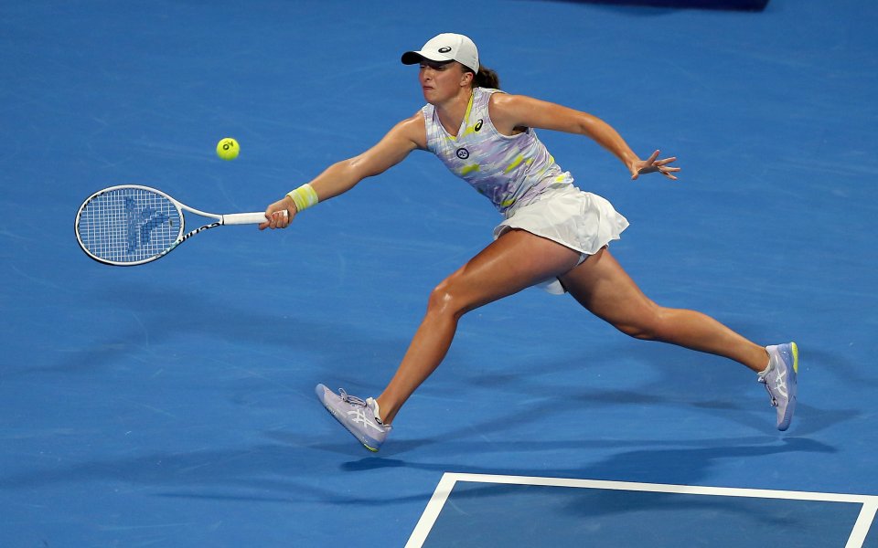 Ига Швьонтек - Мария Сакари 2:0 сета (6:4, 6:3) / WTA, Катар, 1/2-финал, 25.02.2022 г.