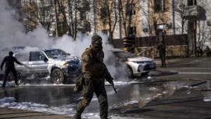200 българи са евакуирани от Киев съобщи министър председателят Кирил Петков