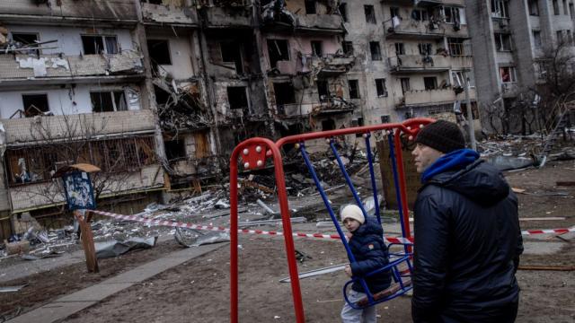 Страшното лице на войната: Киев през последното денонощие (ГАЛЕРИЯ)