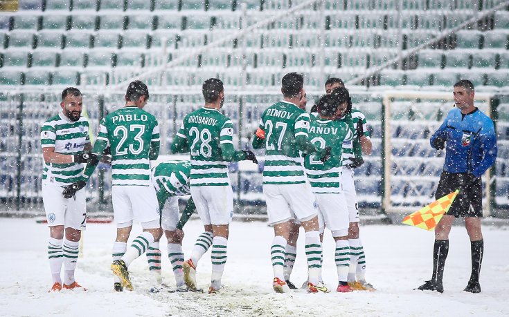 Черно море не остави шансове на Локо София насред снега