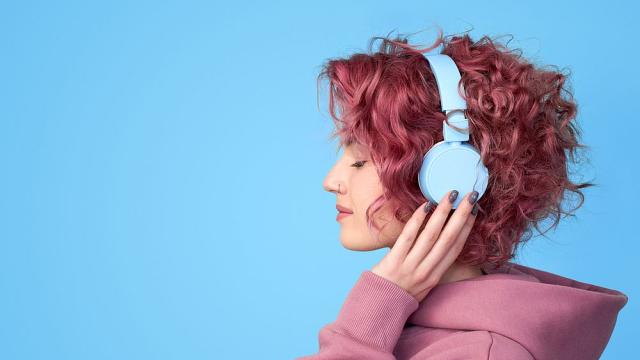 Слушалки с мозъчно-компютърен интерфейс елиминира загубата на концентрация