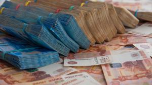 Руснаците са изтеглили през септември от банките 458 милиарда рубли