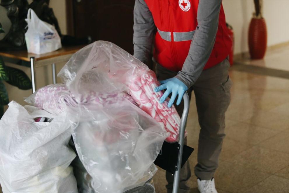 Хуманитарната помощ от община Тунджа вече е доставена в Болград,