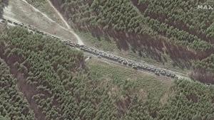Сателитни снимки показват руски конвой който се простира на десетки